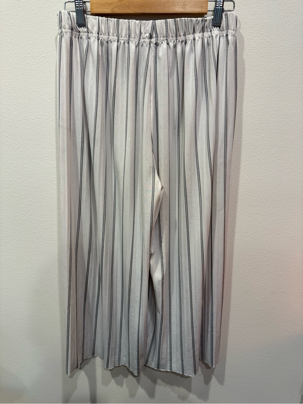 Jon & Anna White and Gray Vertical Stripe Wide-Leg Pants